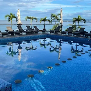 The Paramar Beachfront Boutique With Breakfast Included - Downtown Malecon Hotel Puerto Vallarta